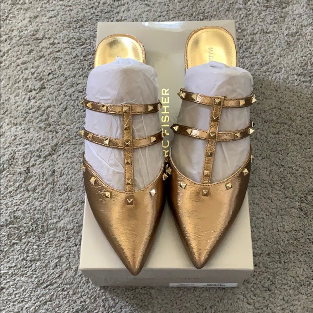 Marc Fisher Amazie Mules